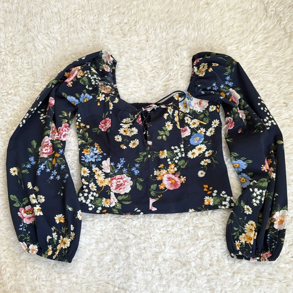 Abercrombie Floral Long Sleeve Top - Picture 2 of 4